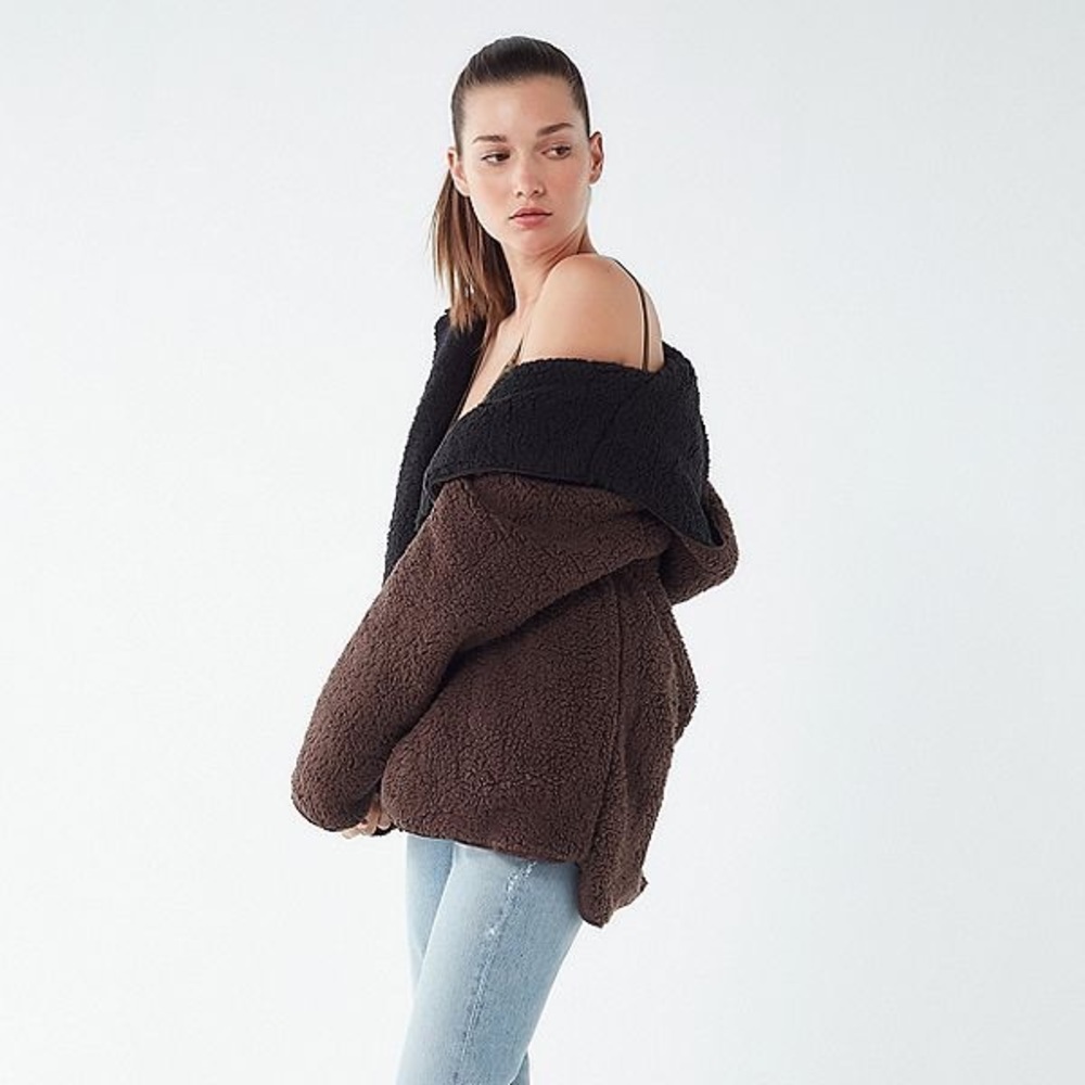 UO Carmella Cozy Reversible Coat